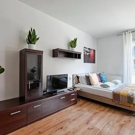 Urban Nest - Lakowa 60a Apartman *